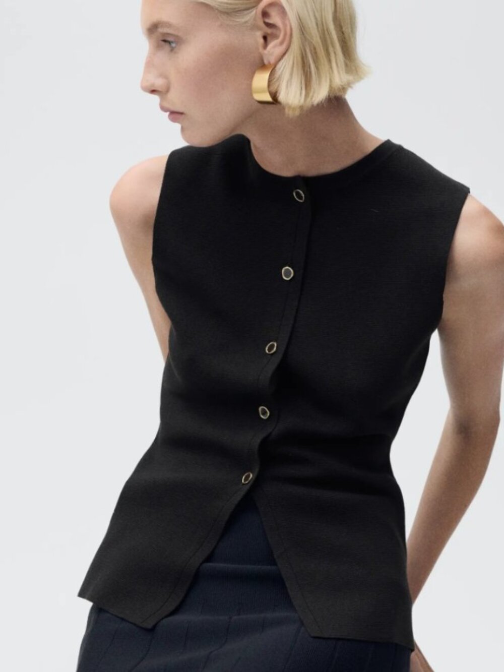 MNG Mango Black Sleeveless Knit Button Front Vest Gold Tone Buttons